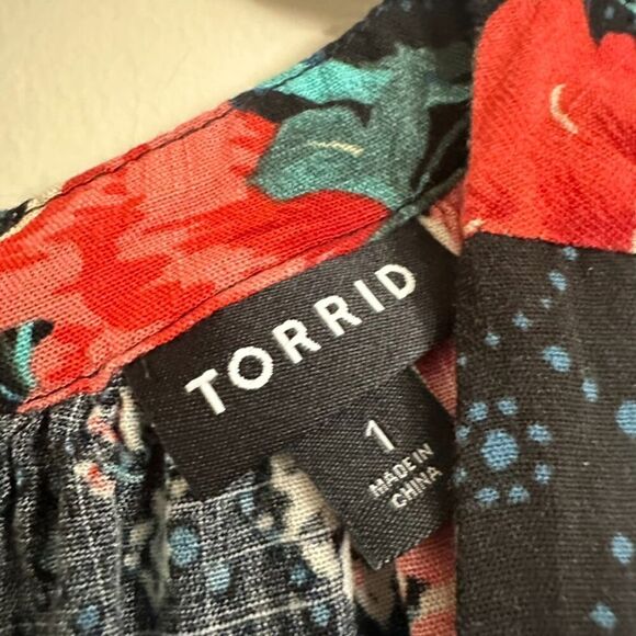 Torrid Goddess Floral Textured Stretch Rayon Tank Women's 1/14-16 Black Multi - Picture 4 of 8